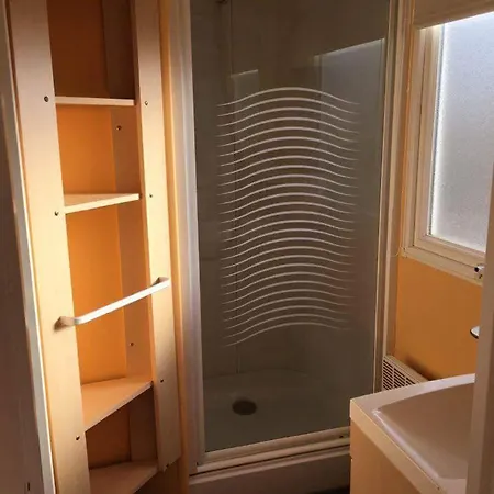 Camping Mobil Home, Jacuzzi, Vélos, Barbecue Et Et à 300m