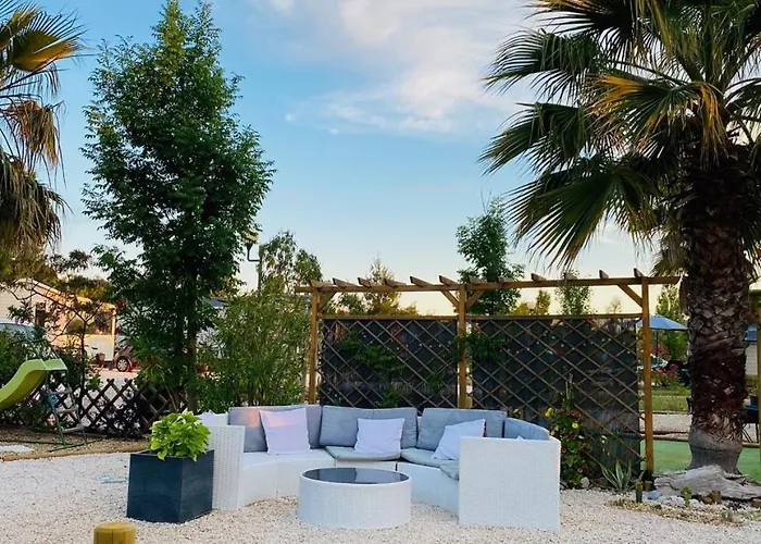 Mobil Home, Jacuzzi, Vélos, Barbecue Et Et à 300m Camping