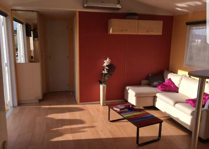 Mobil Home, Jacuzzi, Vélos, Barbecue Et Et à 300m